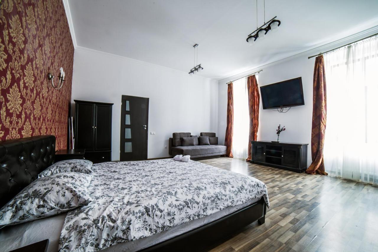Central Studio Bnb Braşov Eksteriør billede