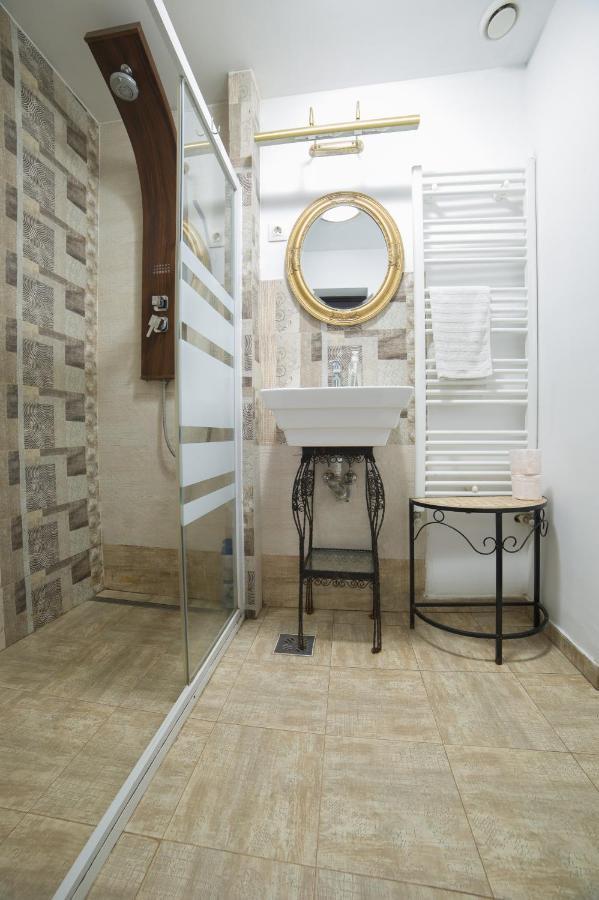 Central Studio Bnb Braşov Eksteriør billede